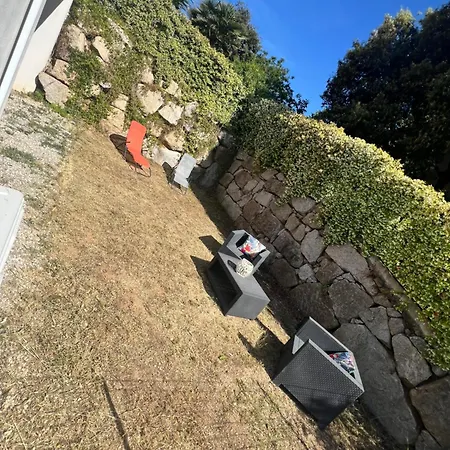 T2 En Bas De Avec Jardin Apartman *